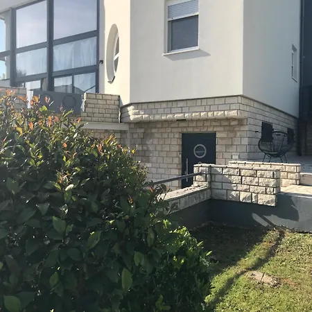 Lazaric Adria Апартаменты *