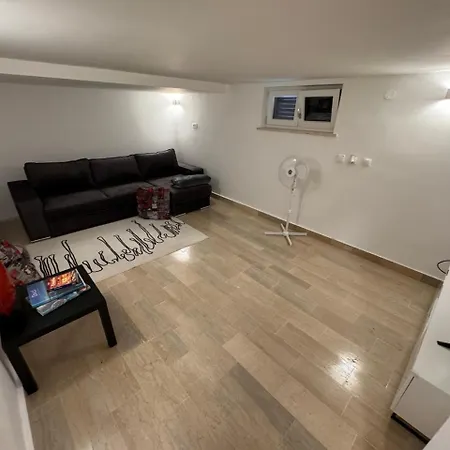 Lazaric Adria Apartment *